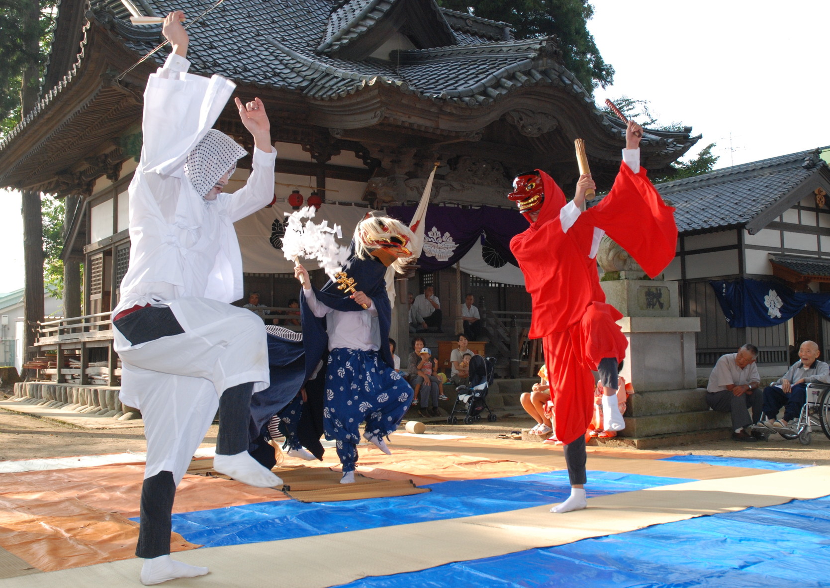 稲郷里神楽