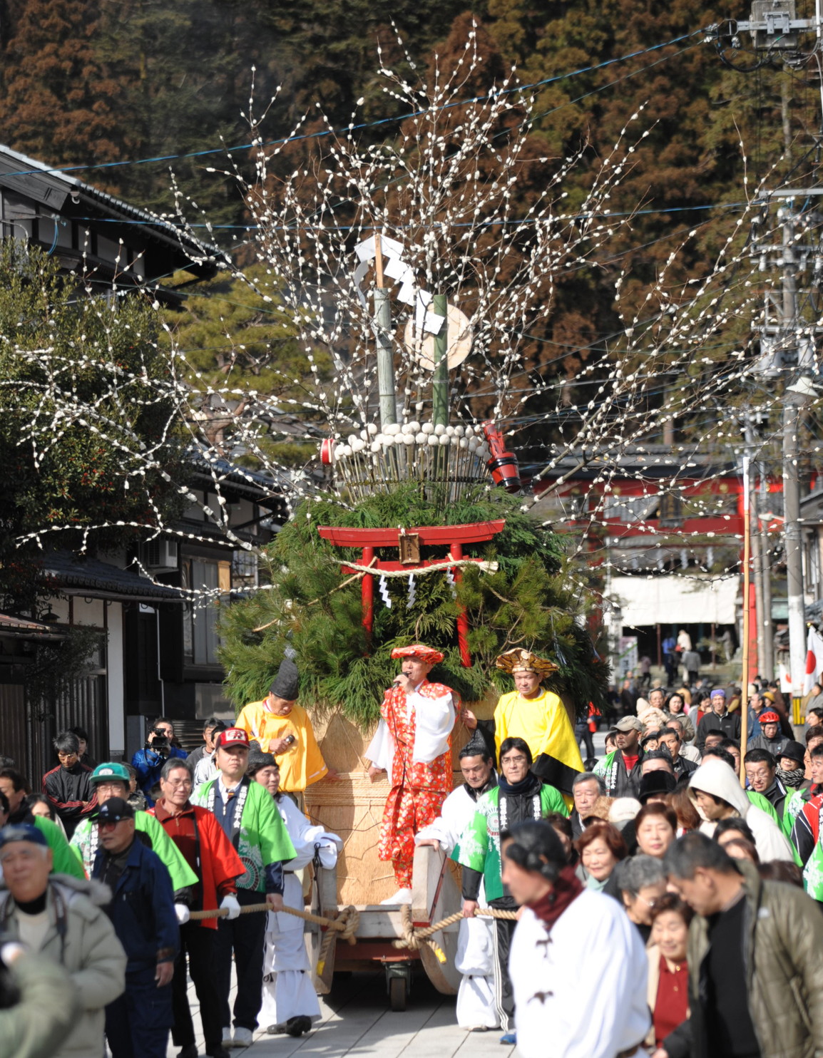 粟田部の蓬莱祀